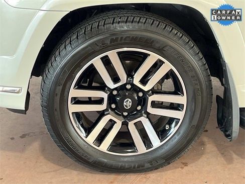 Used 2017 Toyota 4Runner Limited image 11