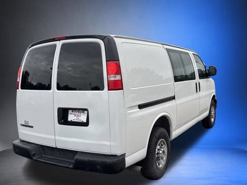 Certified 2019 Chevrolet Express 2500 w/ Driver Convenience Package RWD image 8
