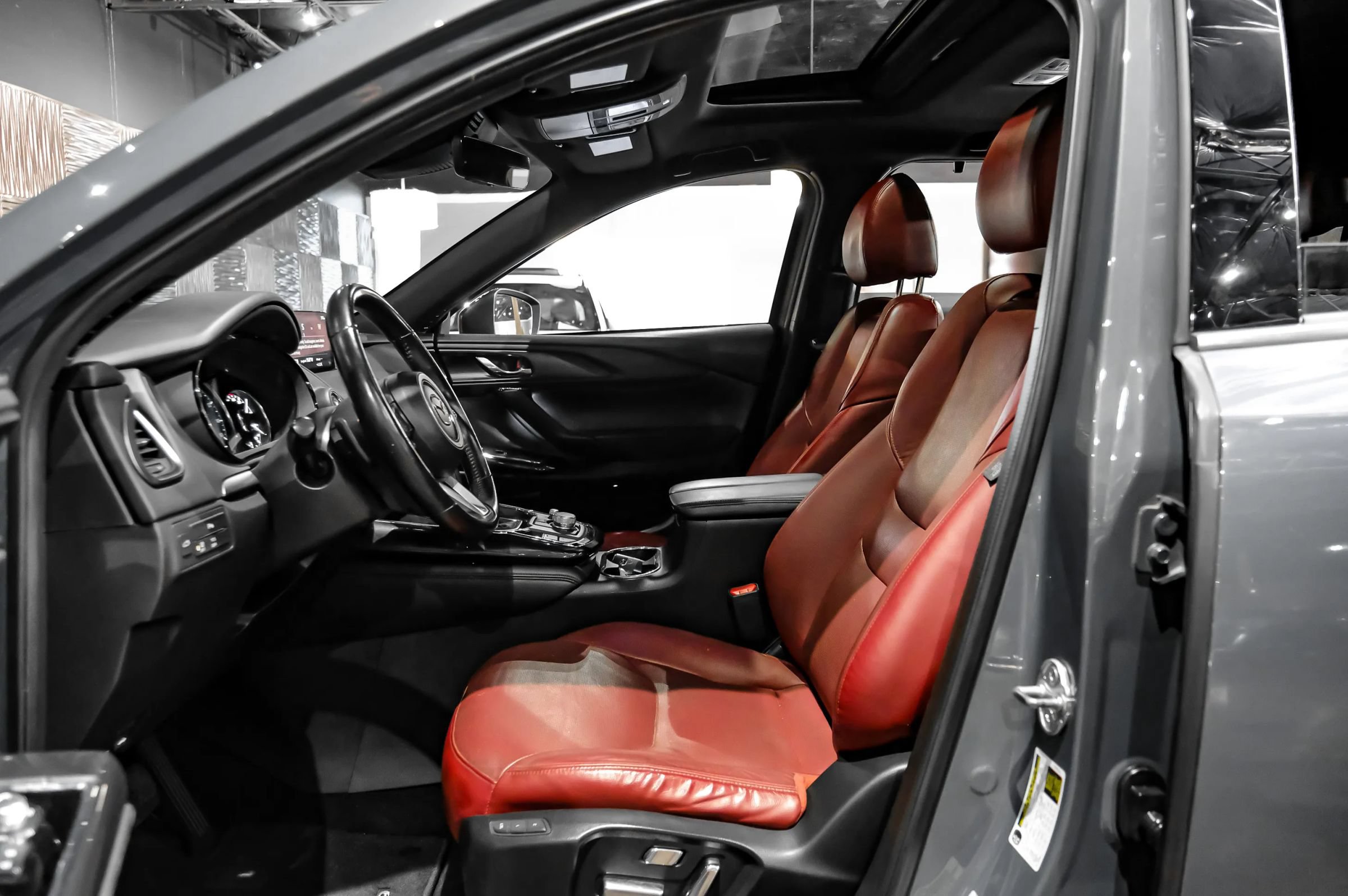 Used 2021 MAZDA CX-9 Carbon Edition FWD image 4