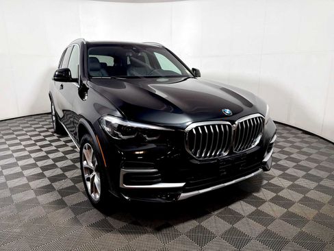 Used 2023 BMW X5 xDrive40i w/ Premium Package AWD/4WD image 2