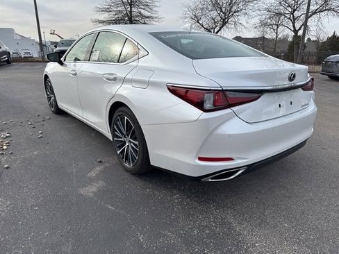 Used 2025 Lexus ES 350 w/ Premium Package image 5