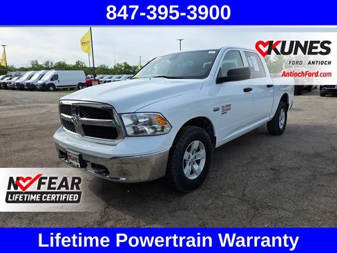 Used 2023 RAM 1500 Classic SLT w/ Protection Group AWD/4WD image 4