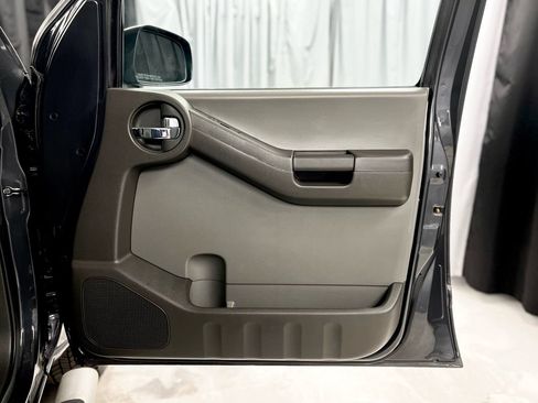 Used 2013 Nissan Xterra S RWD image 33
