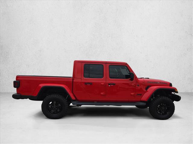 Used 2025 Jeep Gladiator Sport AWD/4WD image 4