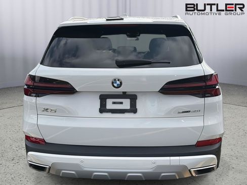 Used 2024 BMW X5 sDrive40i w/ Parking Assistance Package RWD image 9