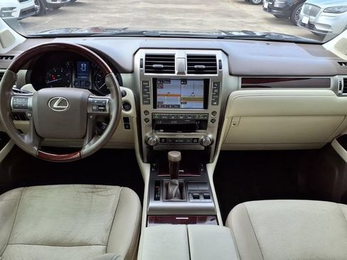 Used 2016 Lexus GX 460 w/ Premium Package AWD/4WD image 7