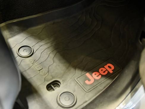 Used 2023 Jeep Wrangler Unlimited Rubicon 392 w/ Xtreme Recon 35" Tire Package AWD/4WD image 33