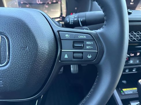 Used 2025 Honda Accord Sport image 18