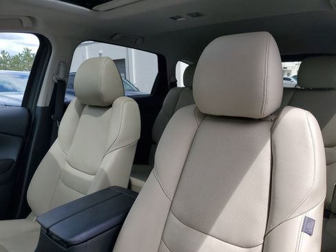 Used 2023 MAZDA CX-9 Touring Plus AWD/4WD image 13