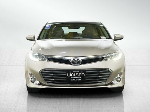 Used 2013 Toyota Avalon Limited FWD image 8