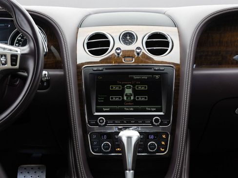 Used 2017 Bentley Flying Spur S V8 AWD/4WD image 21