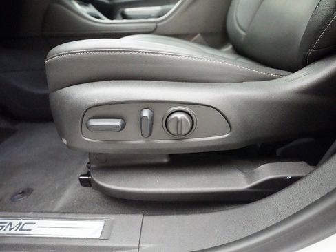 Certified 2023 GMC Acadia SLT w/ Elevation Edition image 30