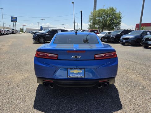 Used 2016 Chevrolet Camaro LT w/ Technology Package RWD image 4