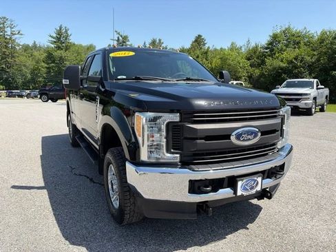 Used 2017 Ford F250 XL w/ Power Equipment Group AWD/4WD image 9