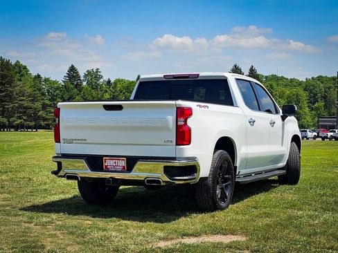 Used 2022 Chevrolet Silverado 1500 LTZ w/ LTZ Premium Package AWD/4WD image 3