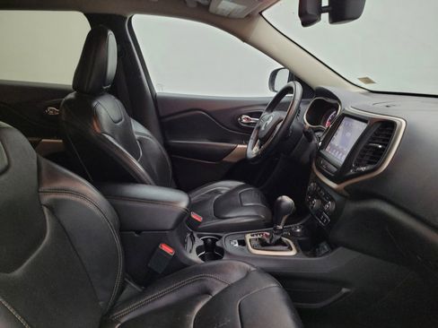 Used 2018 Jeep Cherokee Limited w/ Luxury Group AWD/4WD image 21