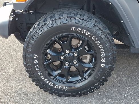 Used 2022 Jeep Wrangler Unlimited Sport AWD/4WD image 4