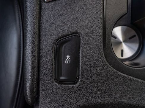 Used 2017 Cadillac XT5 Luxury w/ Driver Awareness Package image 18