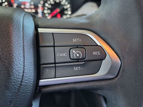 Used 2023 Jeep Compass Latitude w/ Sun and Sound Group AWD/4WD image 23