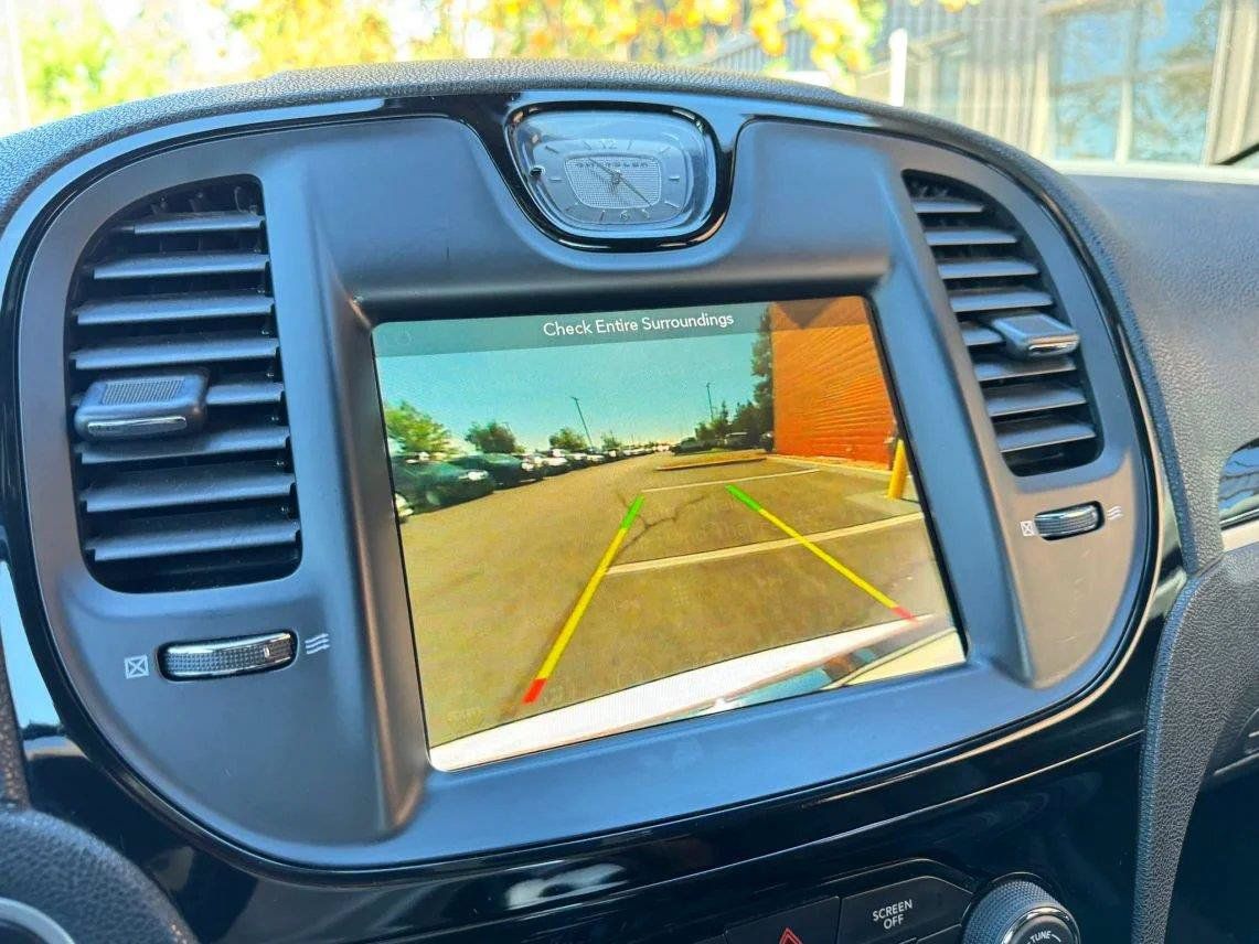Used 2019 Chrysler 300 S AWD/4WD image 18