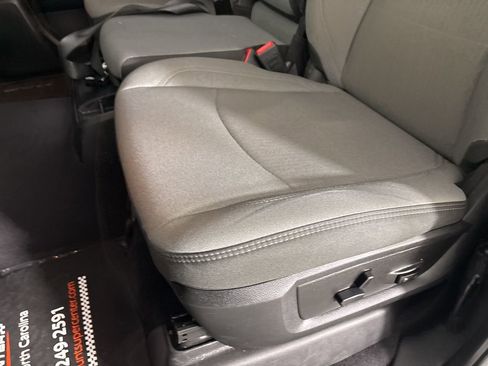 Used 2024 RAM 2500 Big Horn image 9