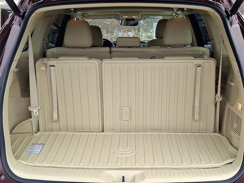 Used 2019 Toyota Highlander Limited image 31