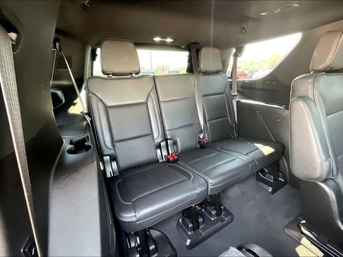 Used 2021 GMC Yukon Denali w/ Denali Premium Package image 30