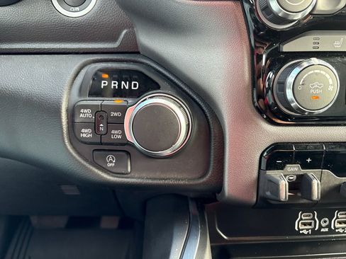 Used 2025 RAM 1500 Big Horn AWD/4WD image 30