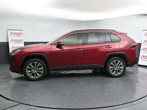 Used 2020 Toyota RAV4 Limited image 5