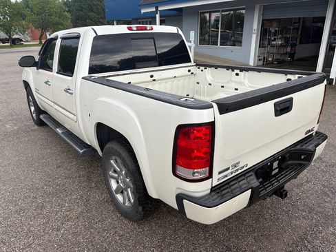 Used 2011 GMC Sierra 1500 Denali RWD image 6