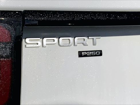 Used 2020 Land Rover Discovery Sport image 10