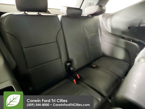 Used 2026 Chevrolet Traverse Z71 AWD/4WD image 16