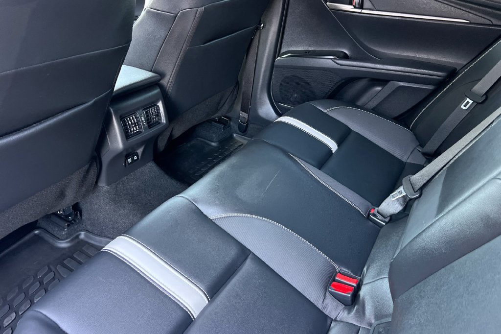 Certified 2025 Toyota Camry SE FWD image 15