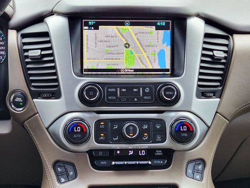 Used 2019 GMC Yukon XL SLT w/ Premium Edition AWD/4WD image 19