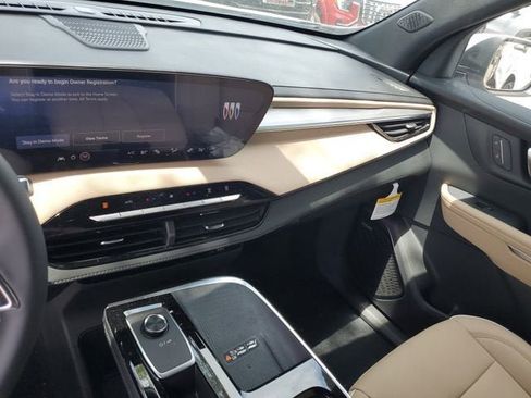 New 2026 Buick Enclave Preferred FWD image 27