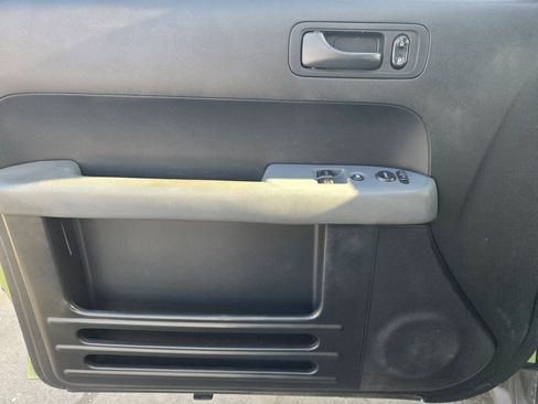 Used 2007 Honda Element EX image 9