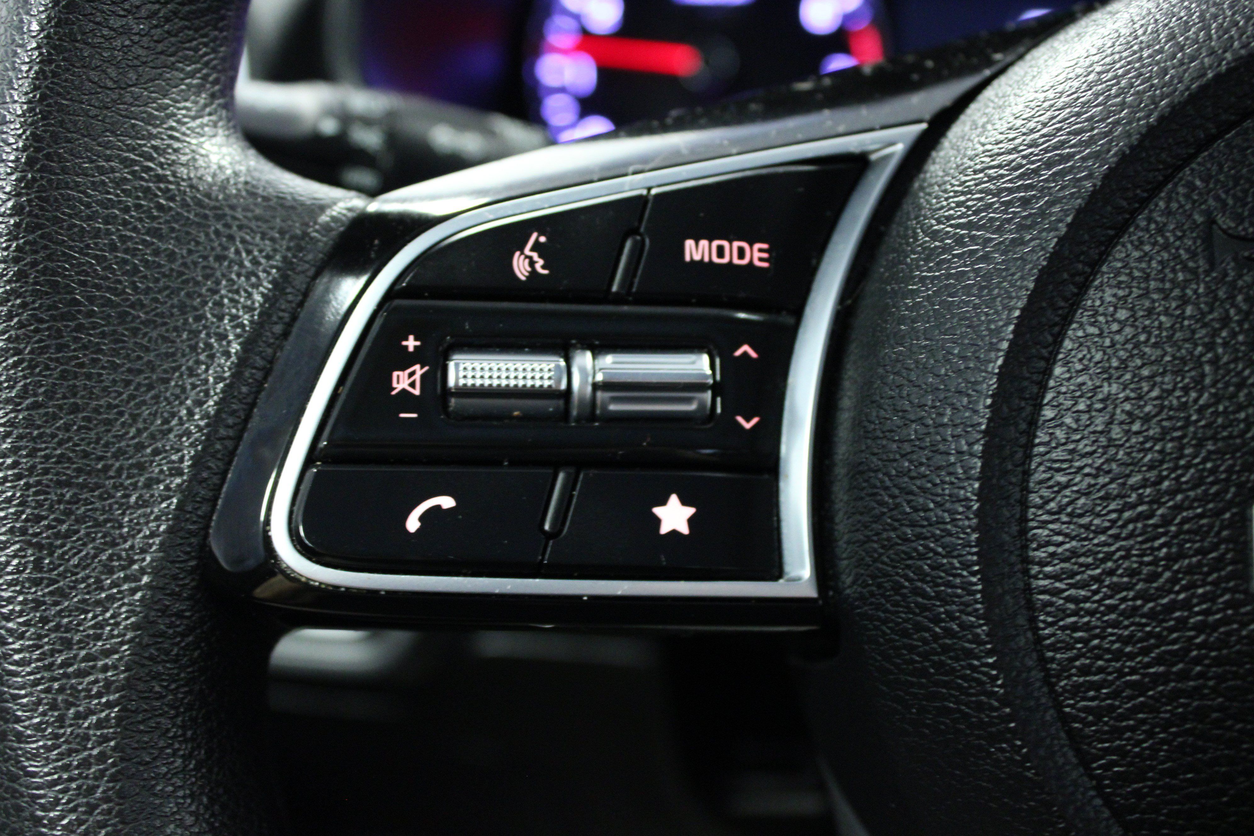 Used 2023 Kia Forte LXS w/ LXS Technology Package FWD image 19
