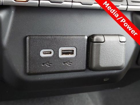 Used 2023 GMC Sierra 1500 Pro w/ Pro Value Package image 21