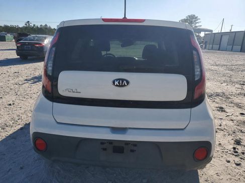 Used 2017 Kia Soul FWD image 7