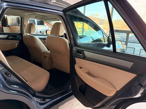 Used 2016 Subaru Outback 2.5i Premium image 19