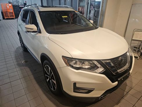 Used 2020 Nissan Rogue SL w/ Premium Package AWD/4WD image 5