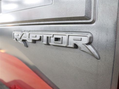 Used 2018 Ford F150 Raptor w/ Equipment Group 802A Luxury AWD/4WD image 12
