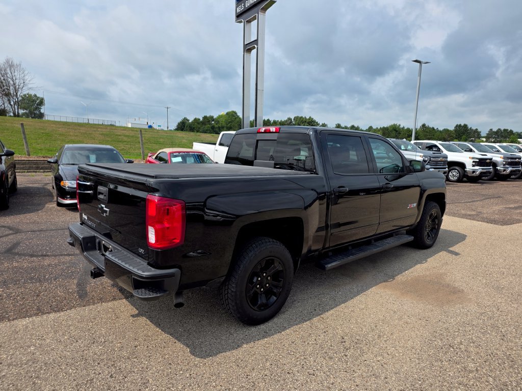 Used 2017 Chevrolet Silverado 1500 LTZ Z71 w/ LTZ Plus Package AWD/4WD image 7