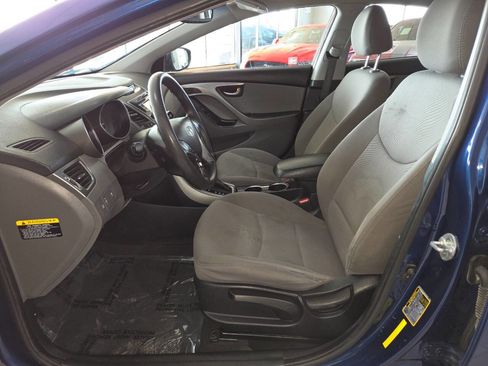 Used 2016 Hyundai Elantra SE w/ Option Group 02 FWD image 14