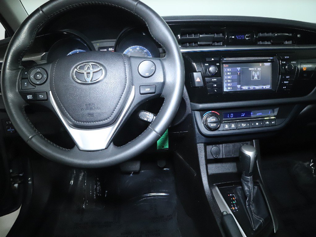 Used 2016 Toyota Corolla S FWD image 26