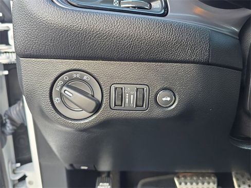 Certified 2023 Dodge Challenger R/T w/ Blacktop Package image 19