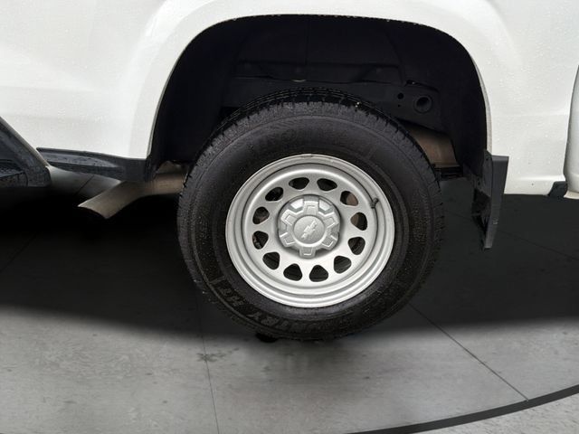 Used 2023 Chevrolet Colorado W/T RWD image 8