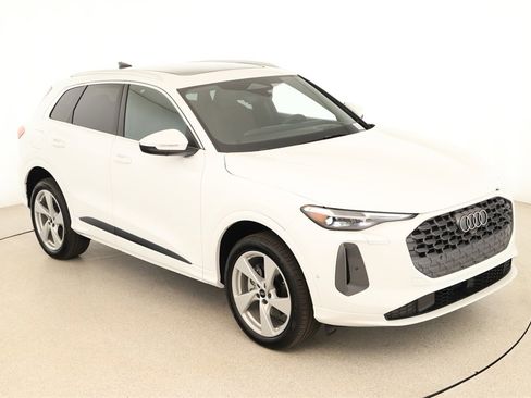 New 2025 Audi Q5 Premium Plus image 30