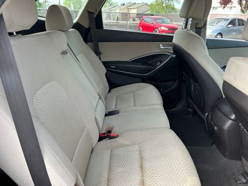 Used 2015 Hyundai Santa Fe GLS AWD/4WD image 31