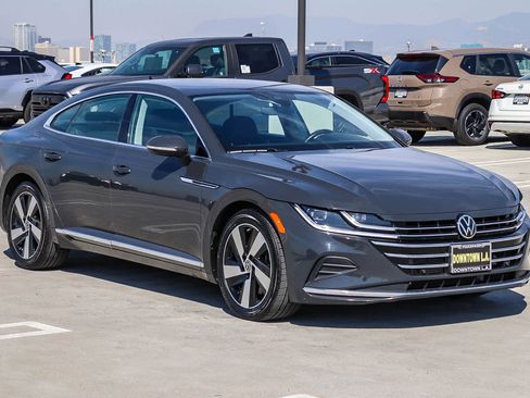 Used 2021 Volkswagen Arteon SE image 3